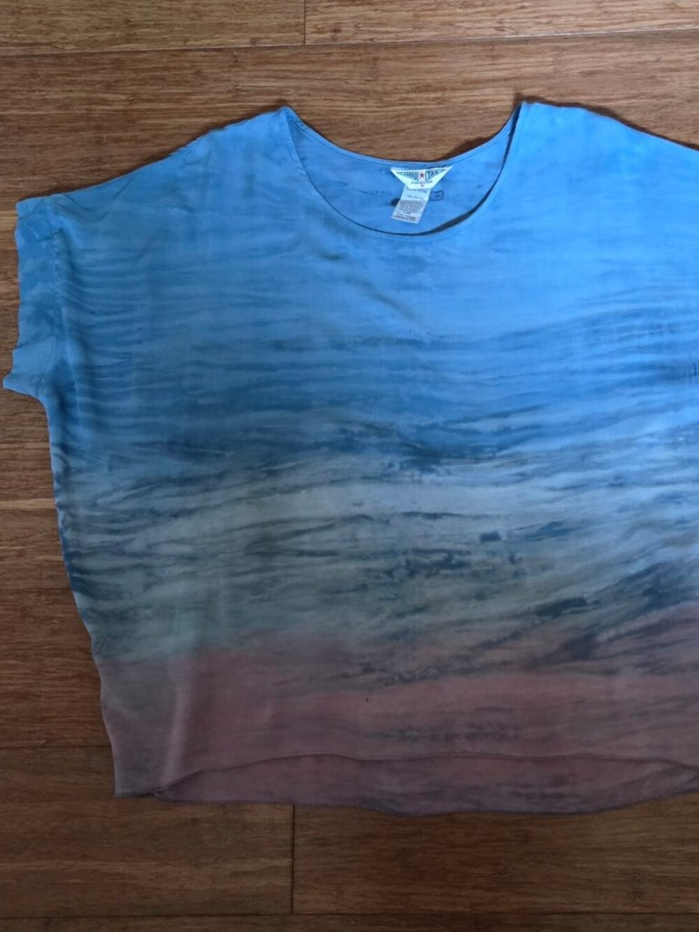 Hard Tail Forever Scoop Boxy  Shirt Small Rainbow Horizon Tie Dye Rayon